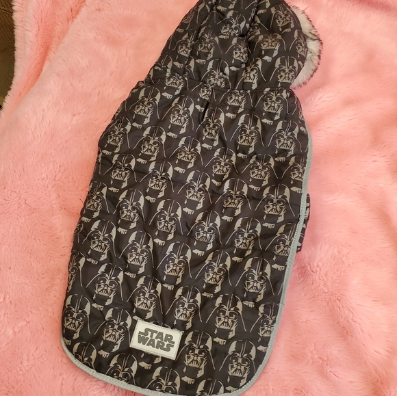Star Wars Darth Vader dog parka - Picture 2 of 10